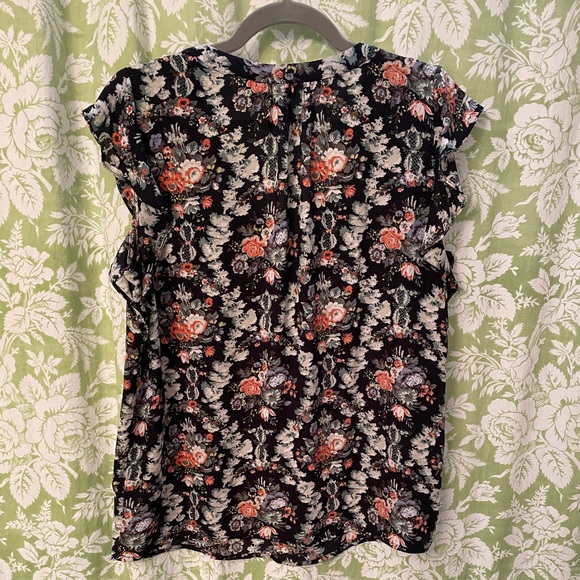 🏝️Big $5 Sale!🏝️Philosophy V-Neck Flutter Sleeves Floral Blouse - Picture 2 of 6